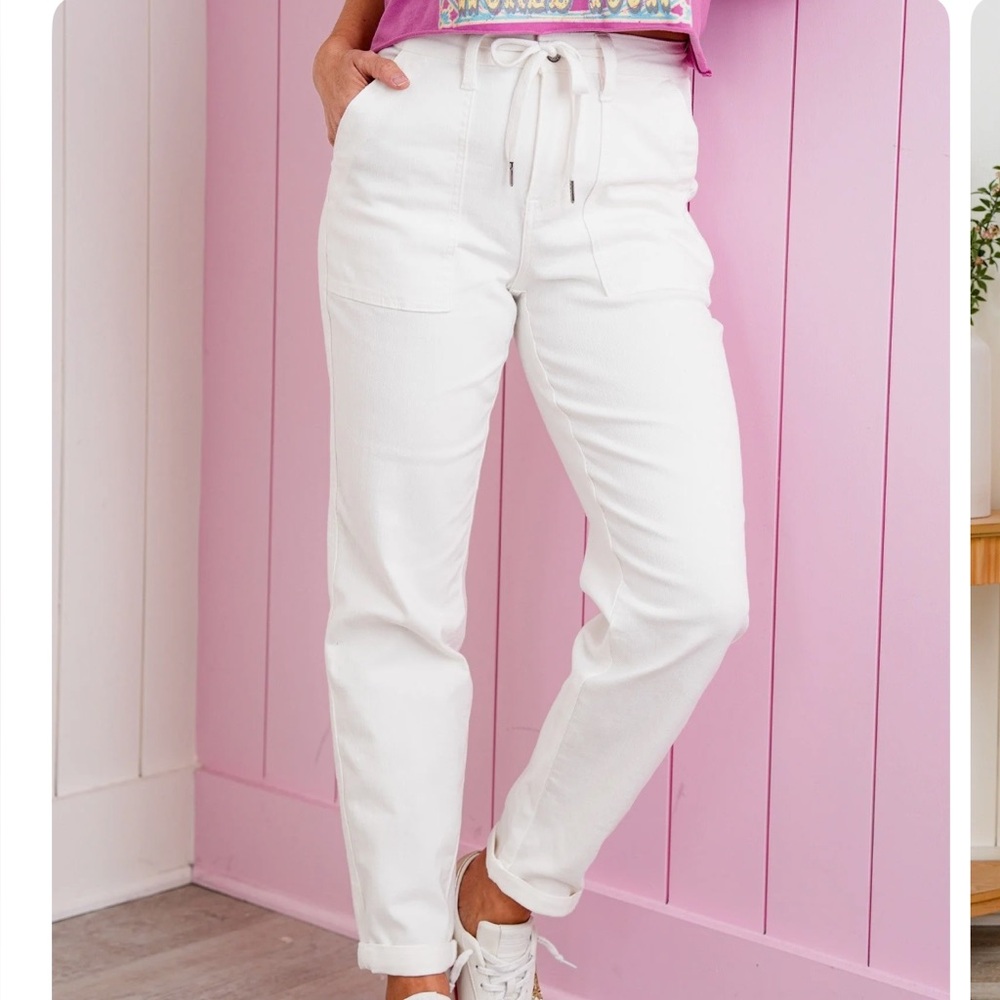 Judy Blue Airplane Mode White Joggers